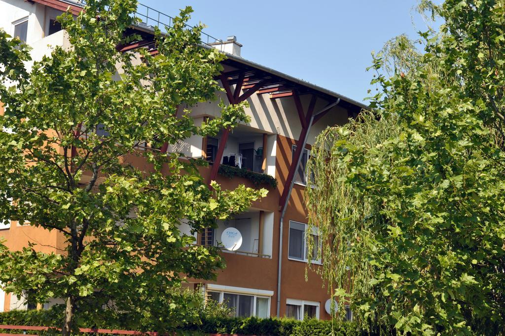 Gyorapartman2 Exteriör bild